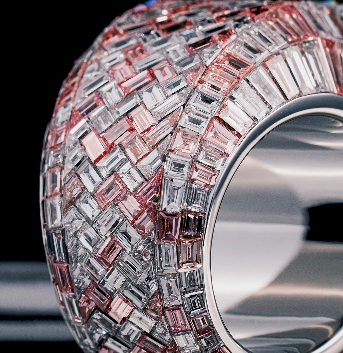 Invisible-Set Baguette Diamond Ring – Full Baguette Mosaic Luxury Design